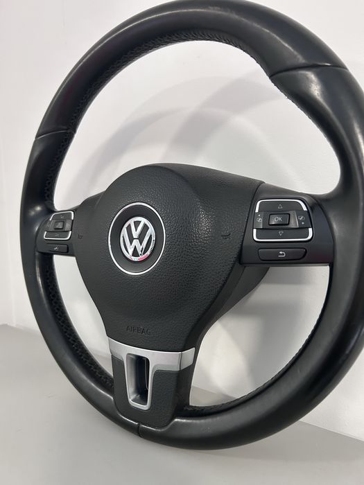 Volan din piele cu airbag Vw Golf 6