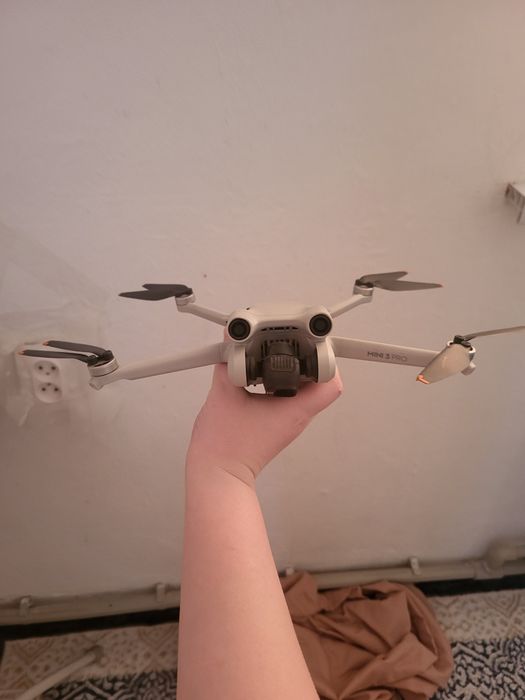 Продам, дрон диджей мини 3про торг имеется