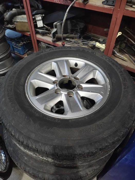 Гуми с джанти за джип 245 70 16 джанти pajero opel frontera 6 139.7 16