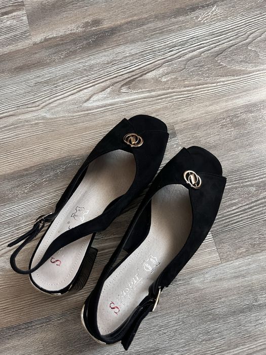 Дамски елегантни сандали