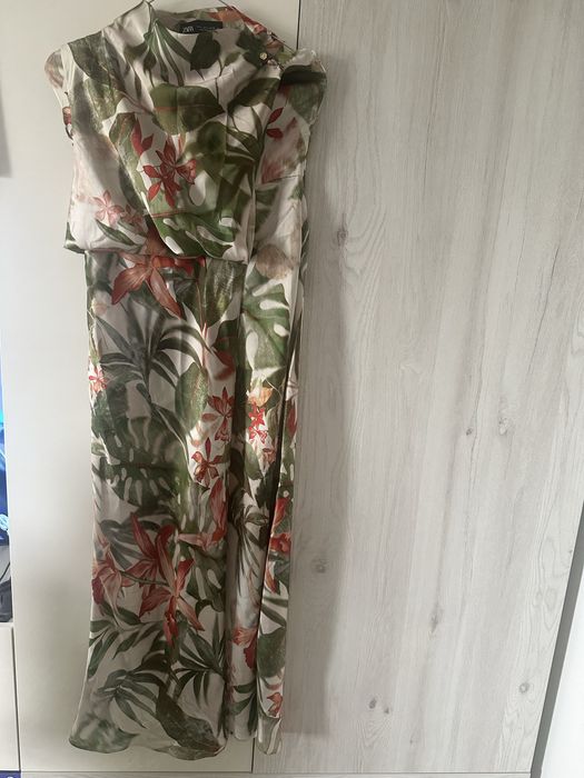 Rochie deosebita dama Zara