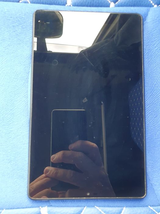 Таблет Lenovo TB-8505X – 8-инчов дисплей, 4G и Dolby Audio