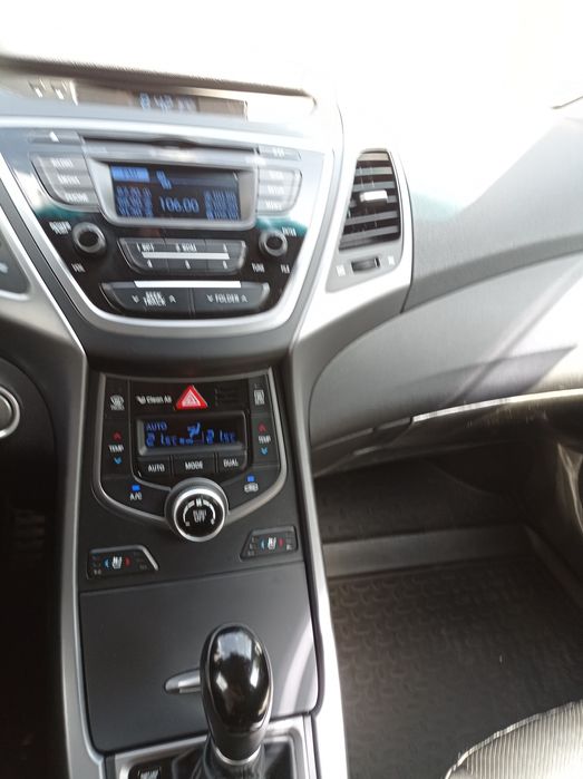 Продам машину Хундай