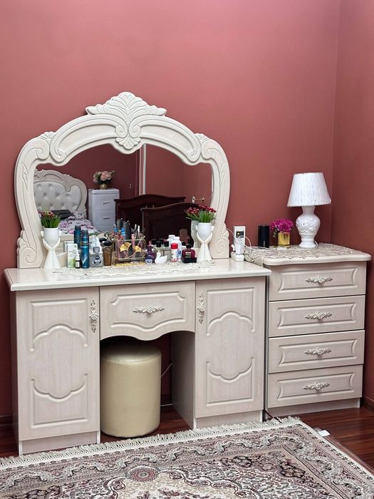 Продается спальняя мебель