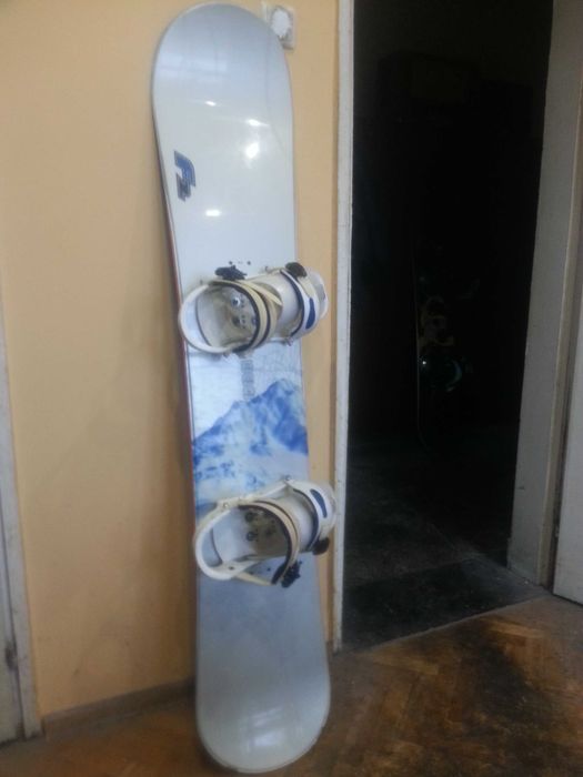 Сноуборд 156 см . Комплект със автоматите, докаран от Швейцария.