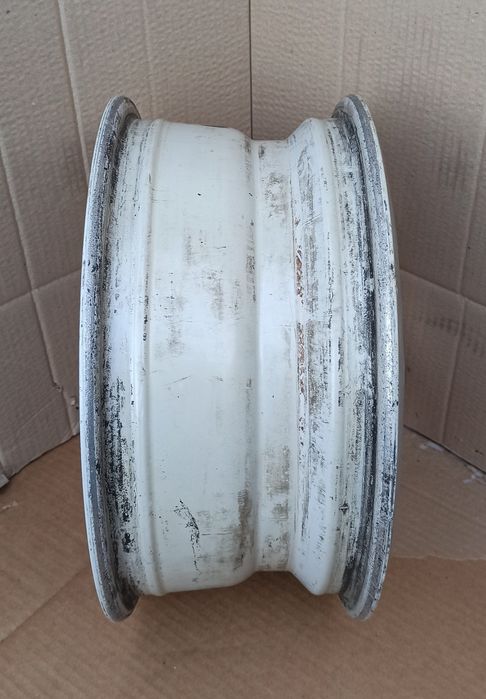 Легкосплавный диск на 15