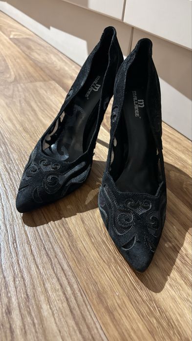 Женская красивая обувь