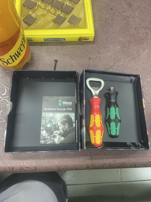 Отварачка и държач/отверка за битове марка WERA