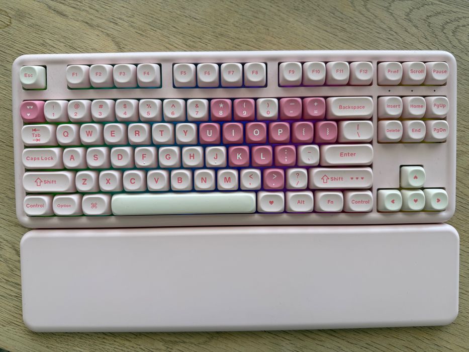 Yunzii B87 механична клавиатура