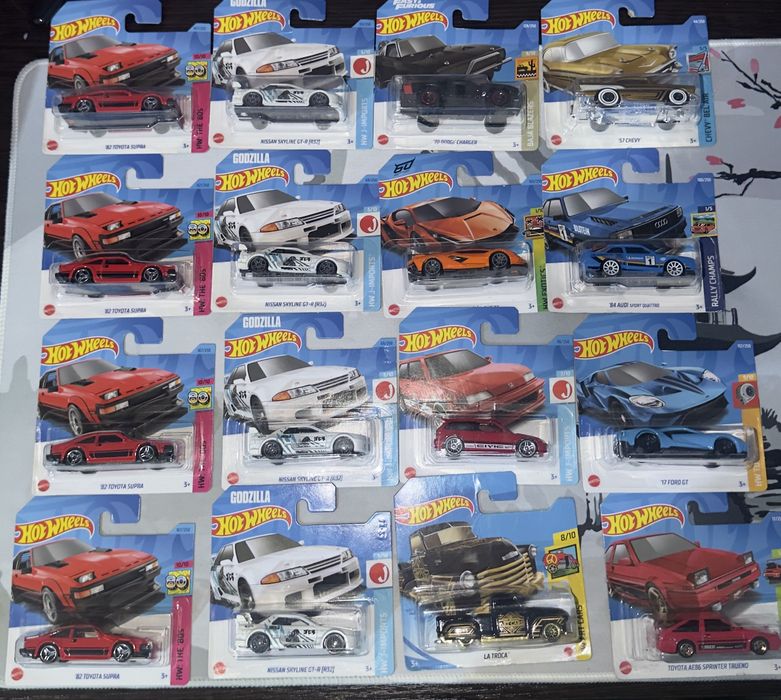 Hotwheels машинки