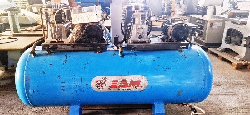 Бутален компресор 1000 лт + 2 мт по 5,5кв + Ел табло