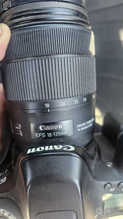 Canon EOS 80D fotoapparat sotiladi