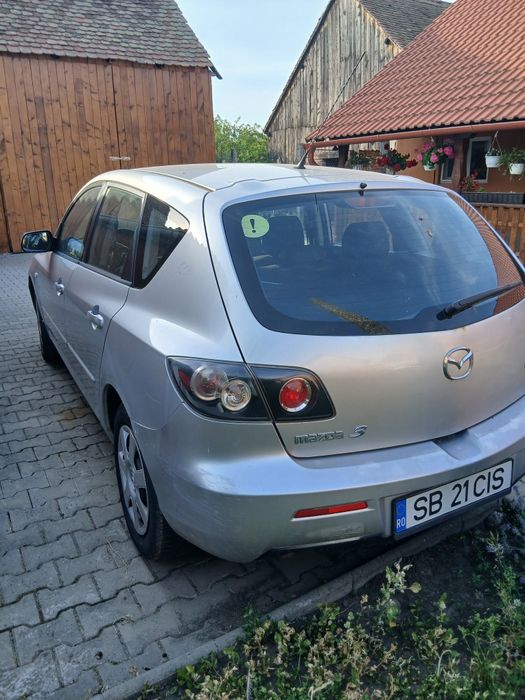 Vând  Mazda 3  anul 2008