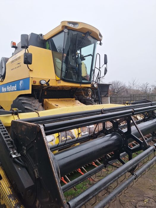 Combina New Holland TC5080