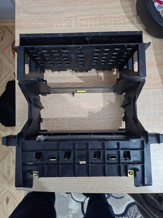 Единичен дин за audi