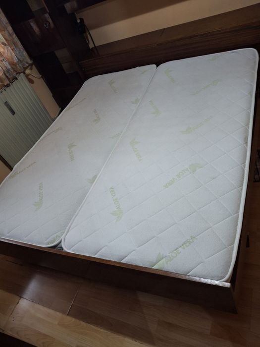 Два единични матраци