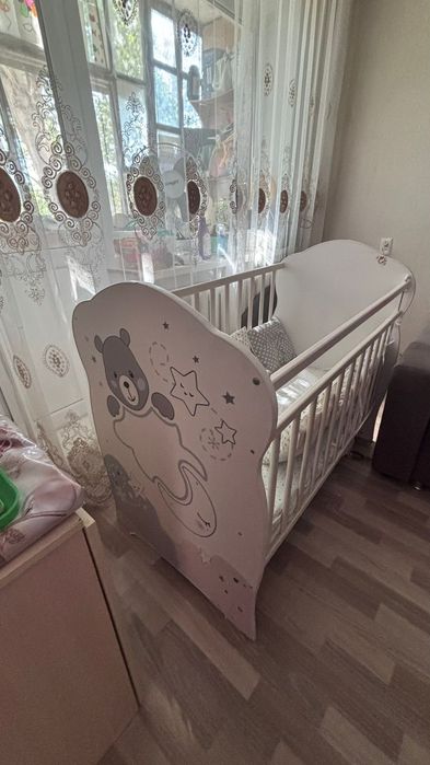 Продам детскую кроватку