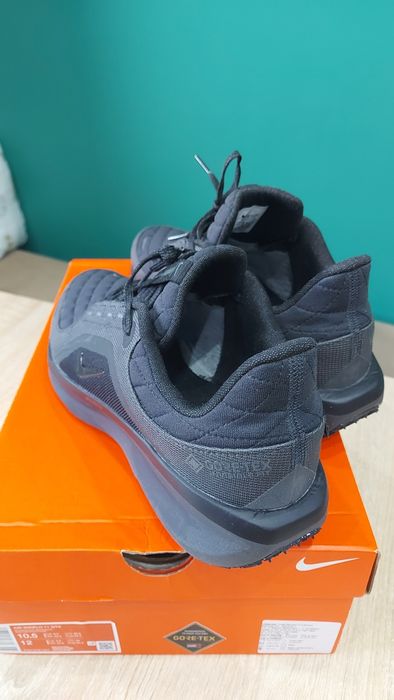 Продавам маратонки Nike Air Winflo 11 Gore-Tex