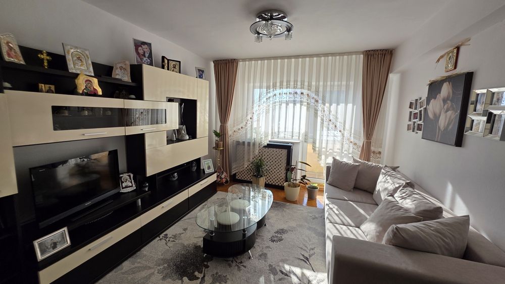 Proprietar. Vand apartament ideal pentru familie – 4 camere, 2 băi, Am