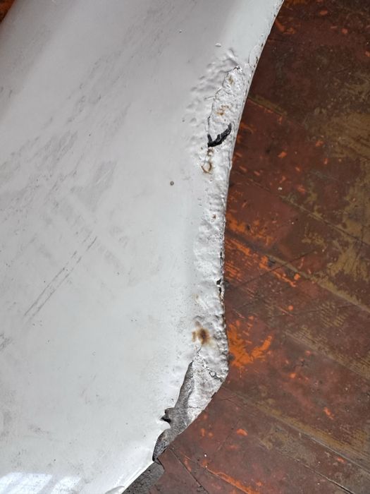 Левое крыло w202