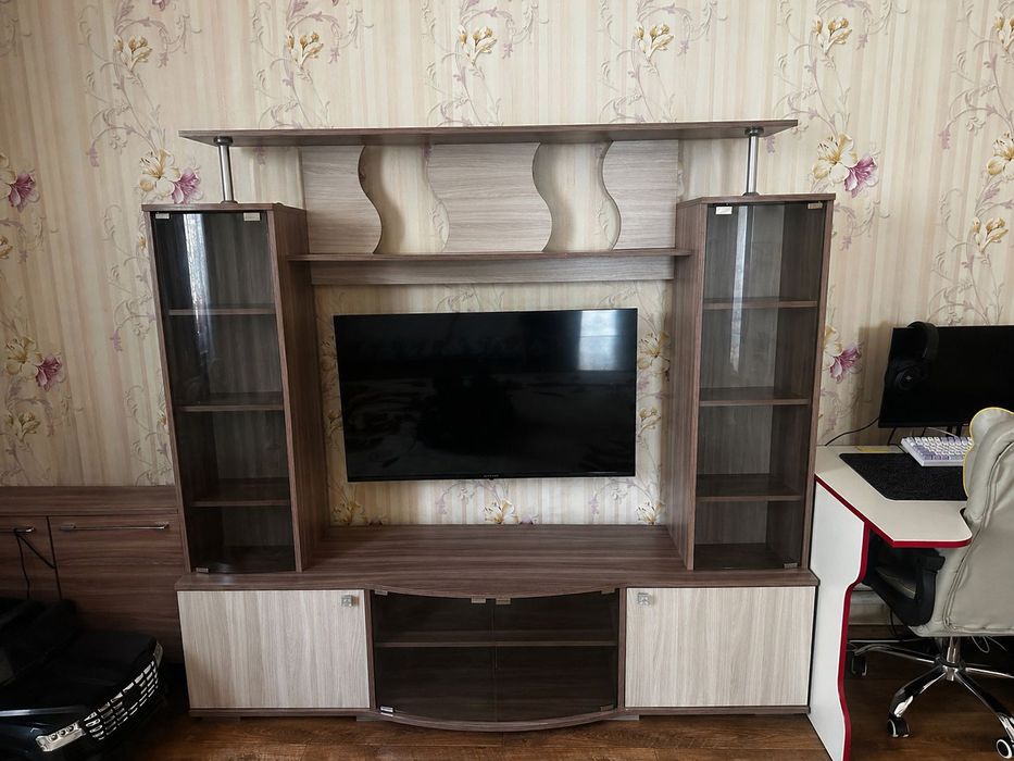 Продам стенку срочно