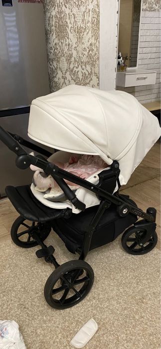 Продам коляску