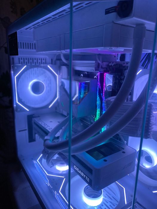 геймърски компютър| Игровой ПК|DDR5|Ryzen|RTX|+Монитор+Клавиатура