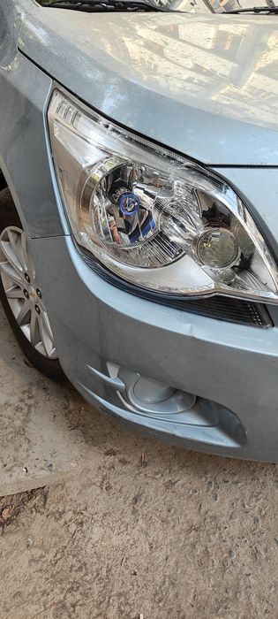 В продаже фары на Кобальт
