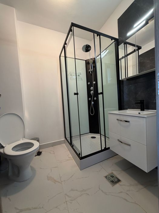Apartament 3 camere în centru