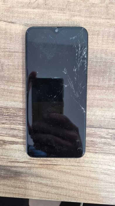 Telefoane (unele defecte) – preț bun / pentru piese sau utilizare ( SE POT CUMPARA SEPARAT)