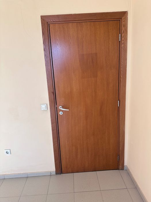 Интериорни врати