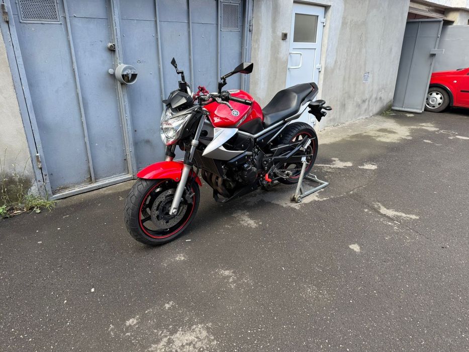 Yamaha XJ6 din 2012 impecabil