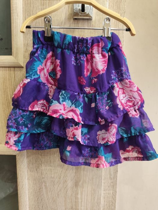 Продавам сет детски дрешки