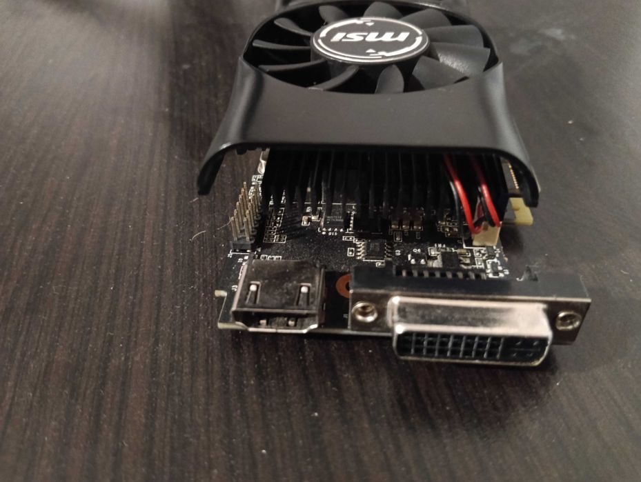 Placa video Nvidia gtx 750 ti 2gb gddr5 low profile fără suport