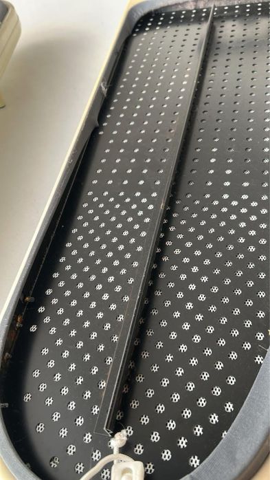 Masa de calcat cu absorbtie ,fier de calcat conectat