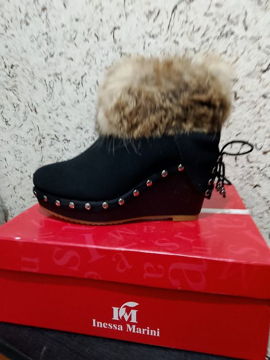 Эксклюзивные меховые сапожки р.38