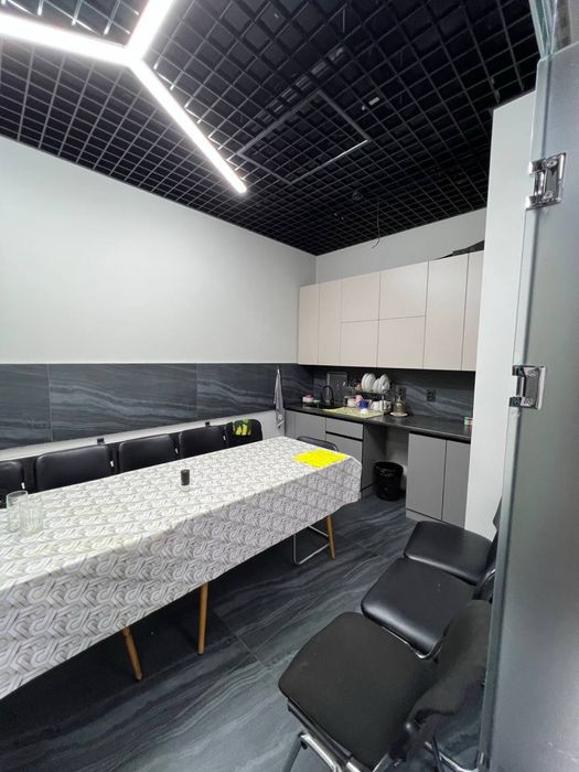 Аренда офис Ор-р: Ц6, метро Минор 250 м2