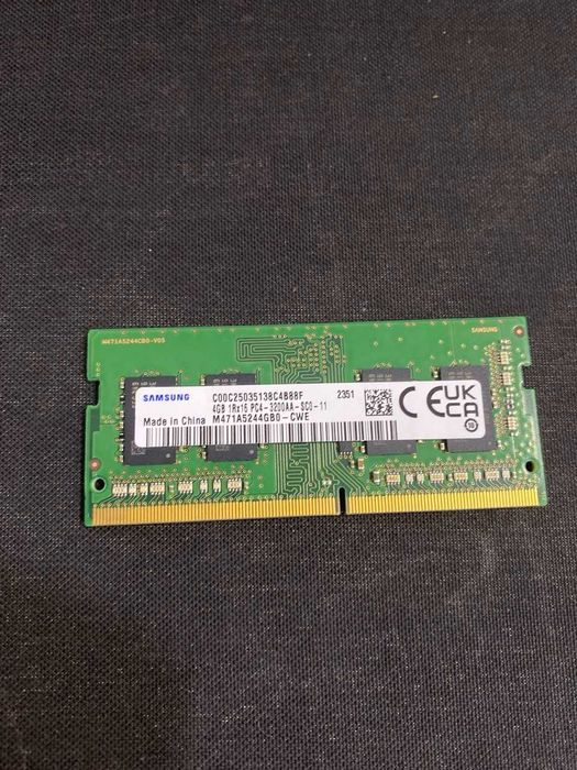 Оперативная память Samsung SO-DIMM DDR4 4ГБ