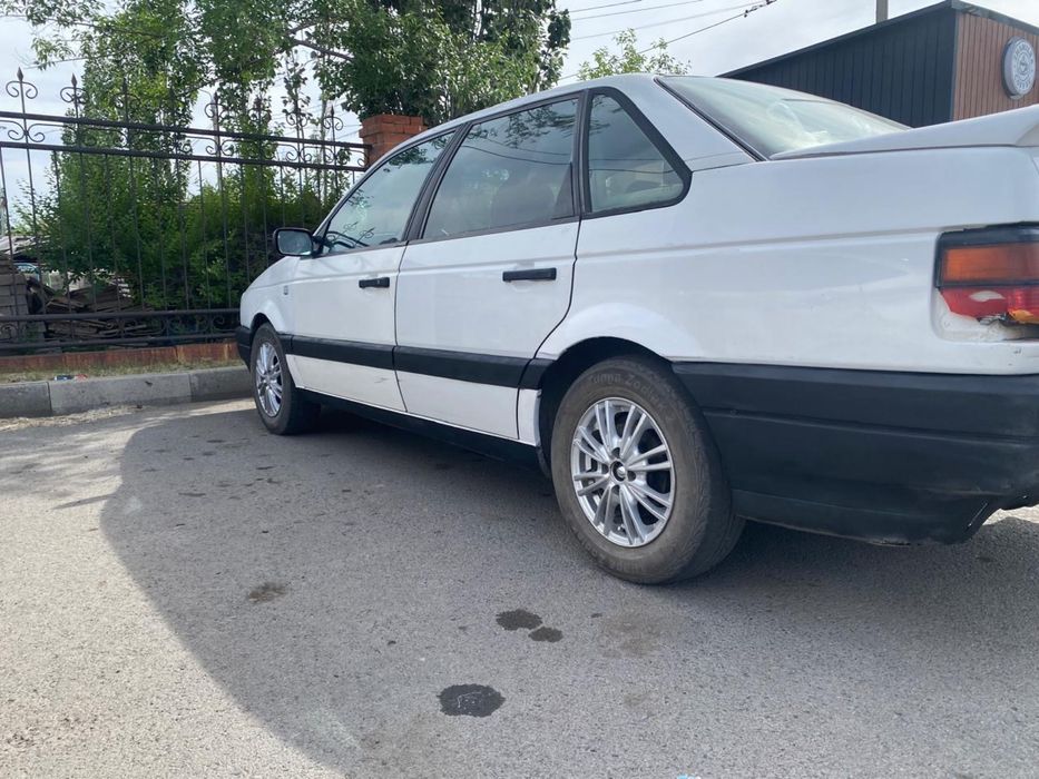 Продам пасат 1993 года