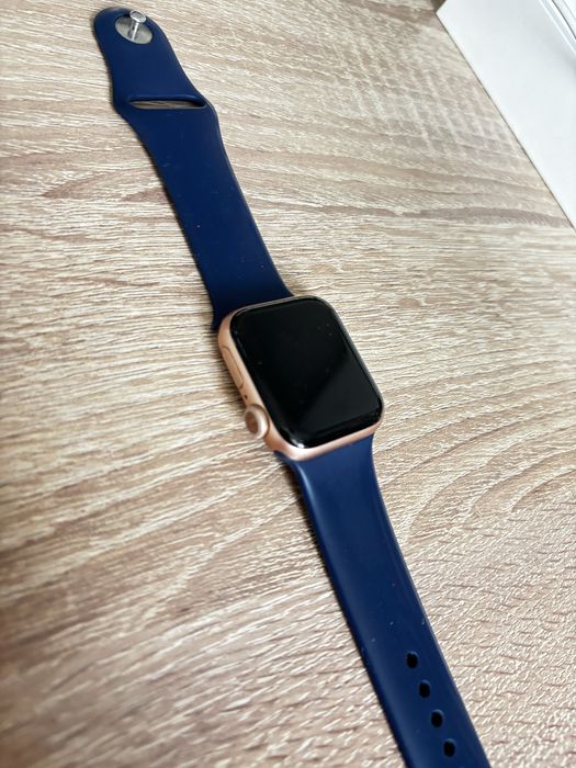 Apple Watch Series 5, 40 мм