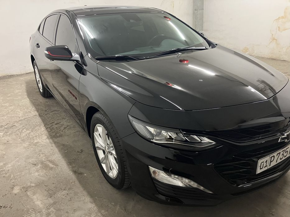 Malibu XL 2025 Black Metalic