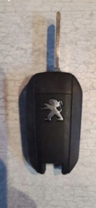Контактен ключ пежо