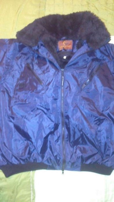 Geaca iarna imblanita,foarte calduroasa.