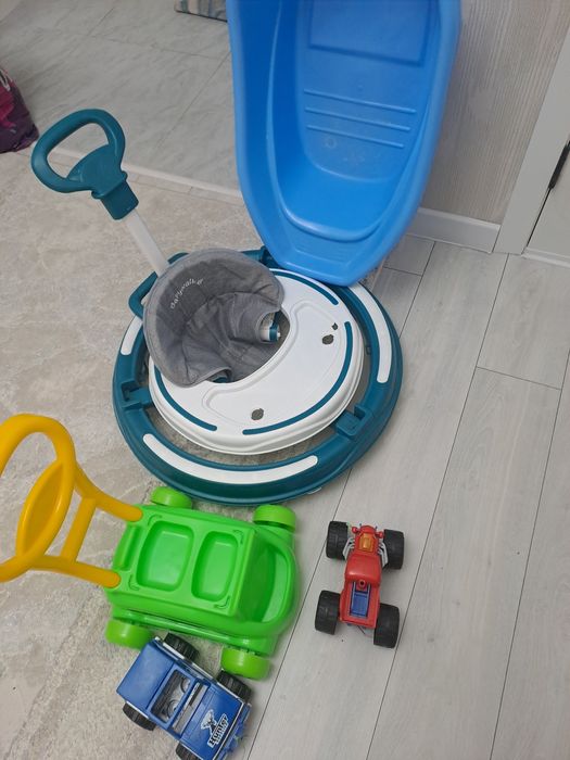 Коляска, ходунки, ваночка с доставкой