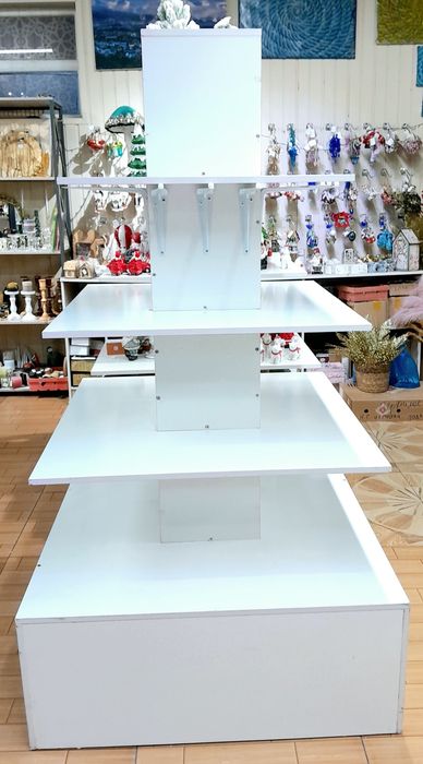 Шкаф для книг эпохи СССР