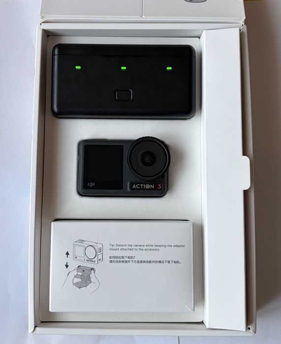 Camera video sport DJI Osmo Action3 Adventure Combo