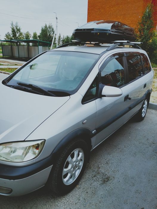 Продам 7 местный авто