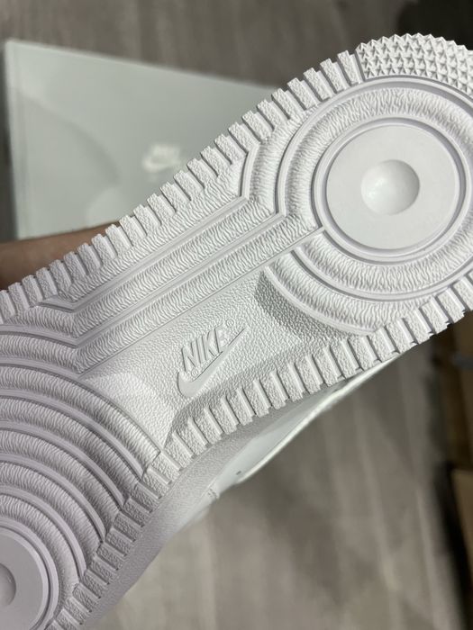 Adidasi Nike Air Force 1 Triple White AF1