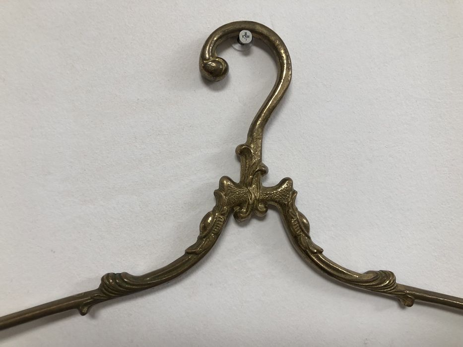 Антика закачалка от масивен месинг