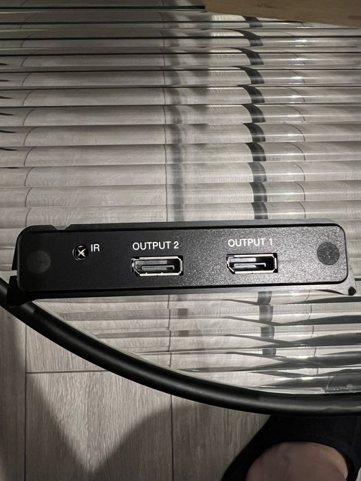 KVM switch Delock pt. 2 surse cu DP 1.4